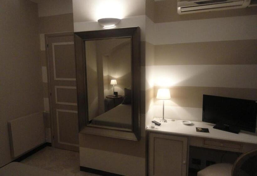 舒适三人间, Da ö Vittorio Srl