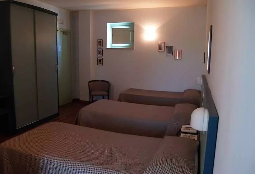 Habitació Triple Estàndard, Deco