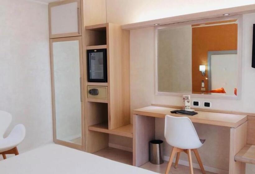 اتاق استاندارد, Europa