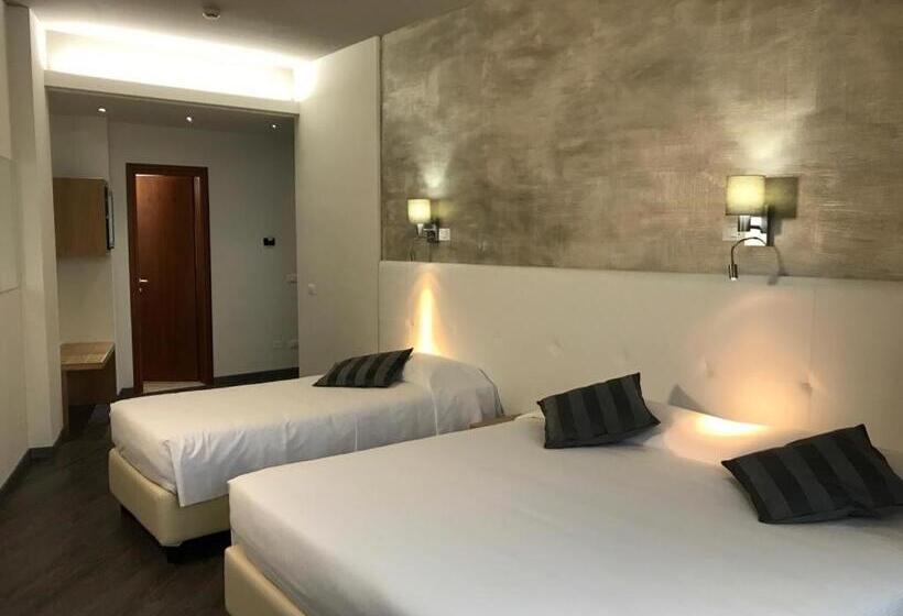 اتاق استاندارد سه نفره, Europa