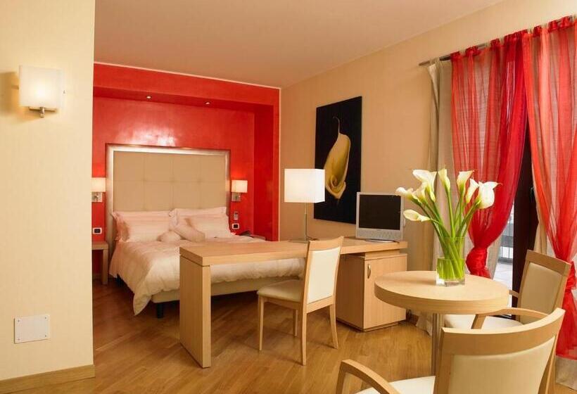 سوییت جونیور, Europa