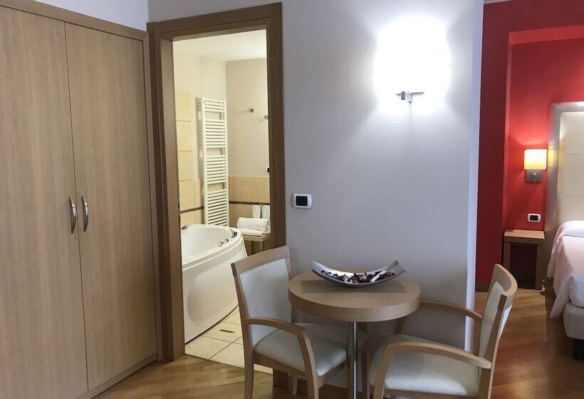 سوییت جونیور, Europa