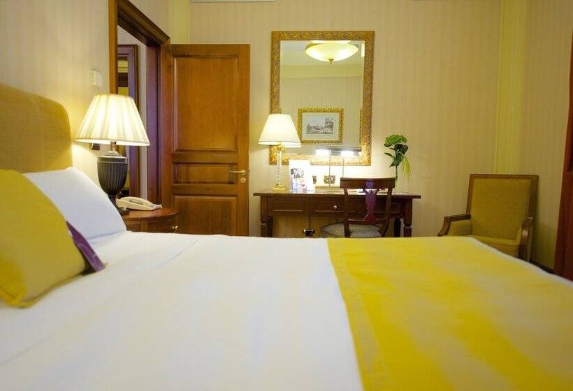 سوییت جونیور, Excelsior Palace Palermo