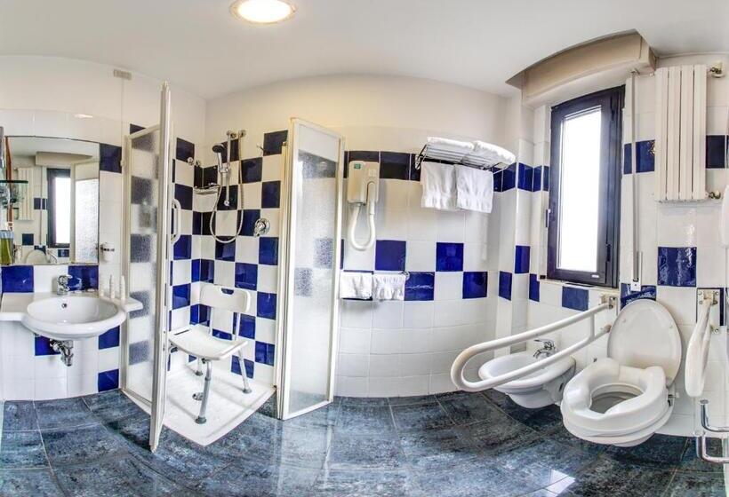 اتاق سوپریور چهار تخته, Genty