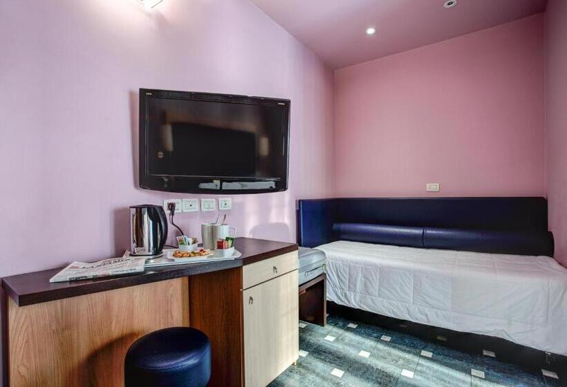 اتاق سوپریور چهار تخته, Genty