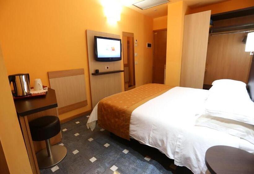 سوییت جونیور, Genty