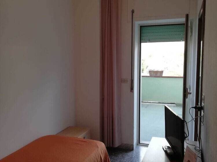 غرفة قياسية فردية, Germania