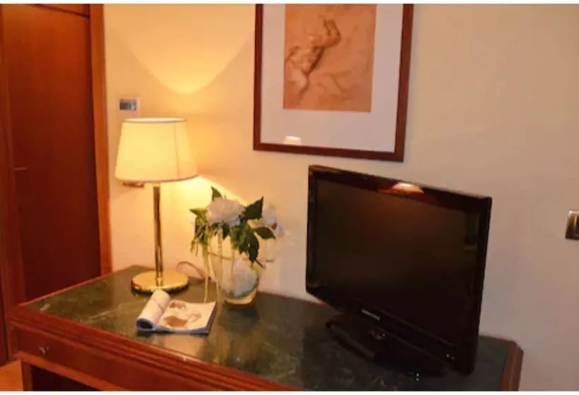 اتاق استاندارد یک نفره, Grand Hotel Montesilvano
