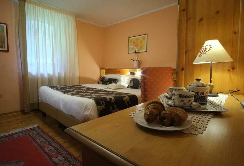 חדר סטנדרט, Granta Parey