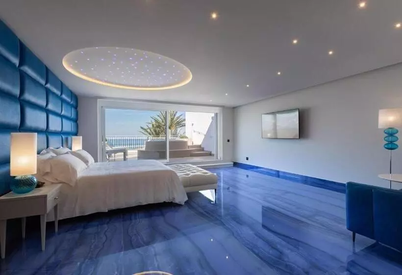 プレジデントスイートルーム, Grotta Palazzese Beach