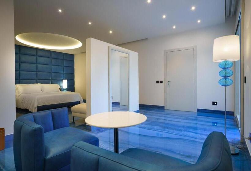 Люкс Вид на Сад, Grotta Palazzese Beach