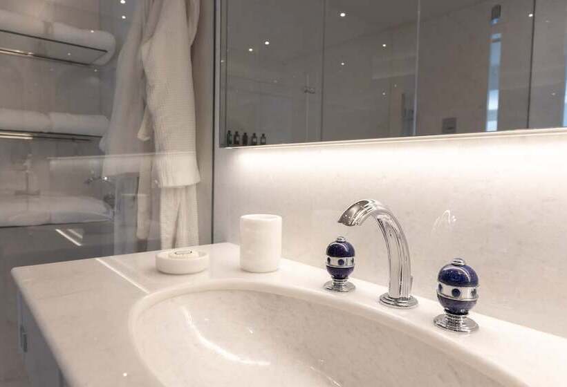 Люкс Вид на Море, Grotta Palazzese Beach