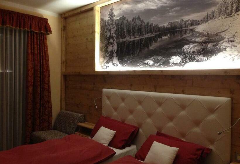 غرفة أساسية, Lavaredo