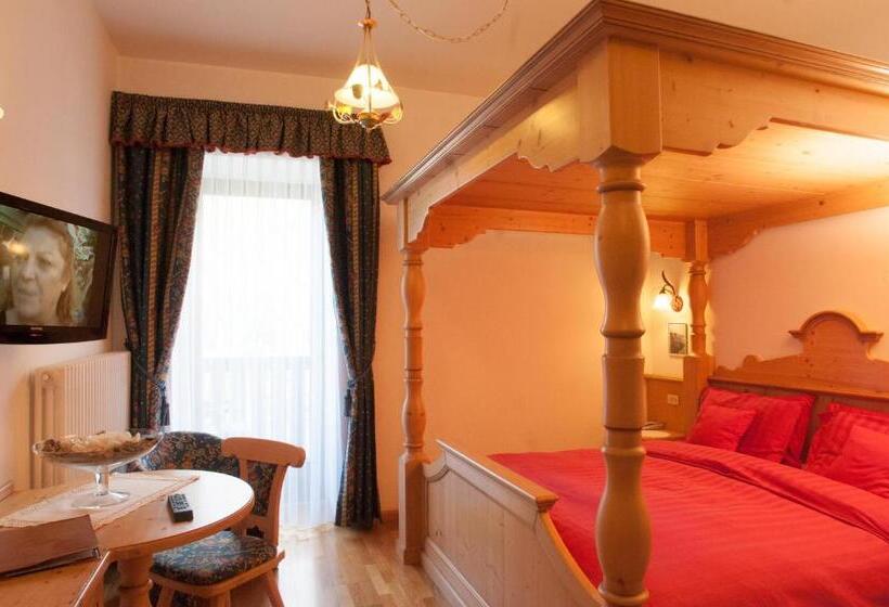 غرفة سوبيريور إطلالة على البحيرة, Lavaredo