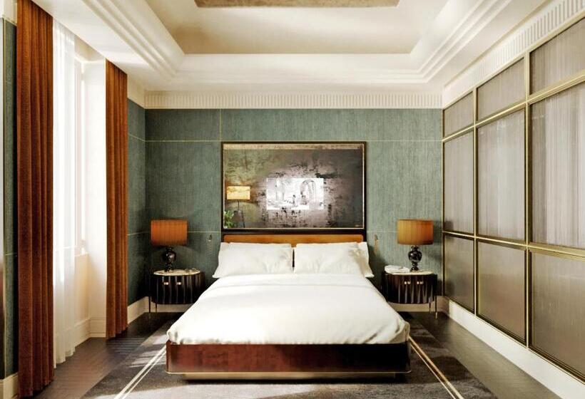 سوئیت پرزیدنت, Lord Byron   Small Luxury Hotels Of The World