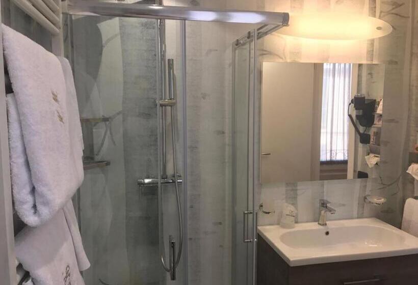 스탠다드 룸, Moderno