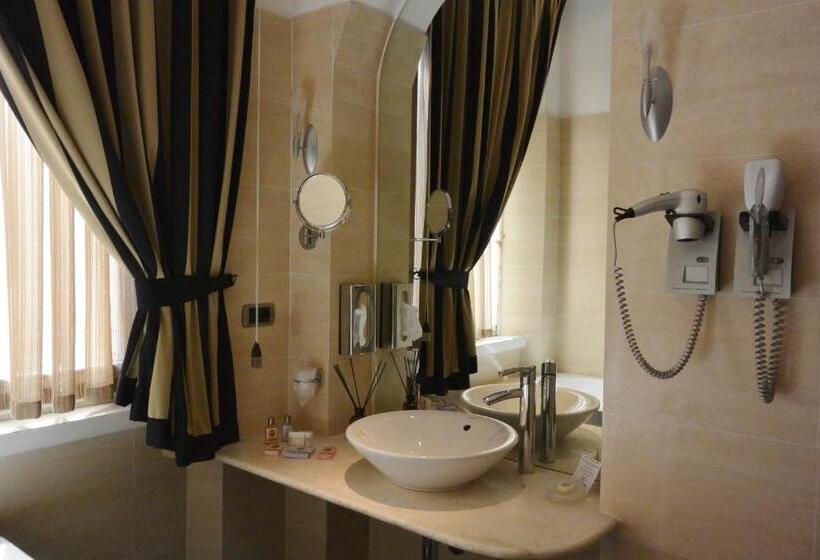 디럭스 룸, Moderno