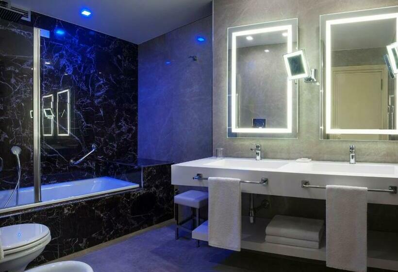 סוויטה, Radisson Blu Ghr , Rome