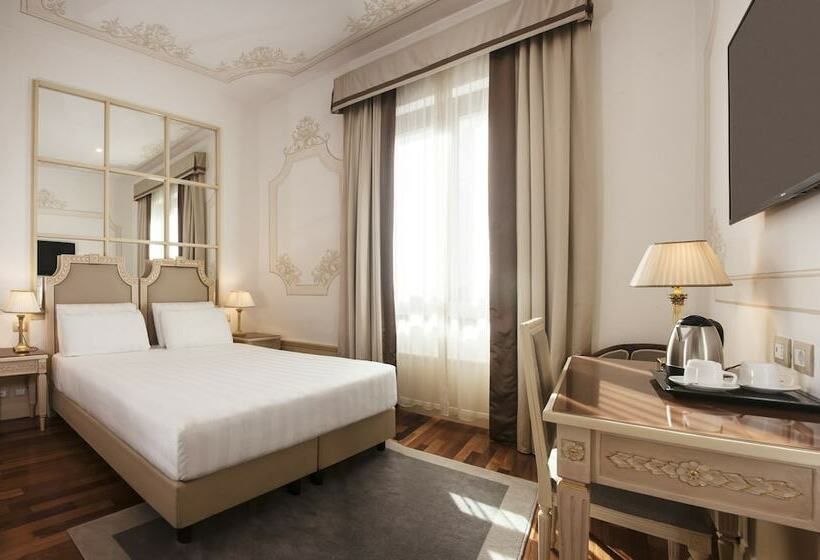 סוויטת ג'וניור, Radisson Blu Ghr , Rome