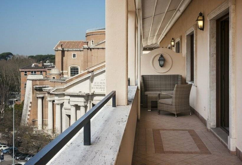 סוויטה, Radisson Blu Ghr , Rome