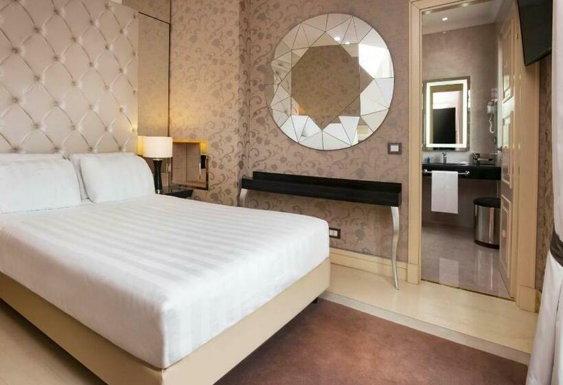 סוויטה נשיאותית, Radisson Blu Ghr , Rome