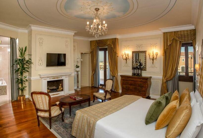 جناح رئاسى, Radisson Blu Ghr , Rome