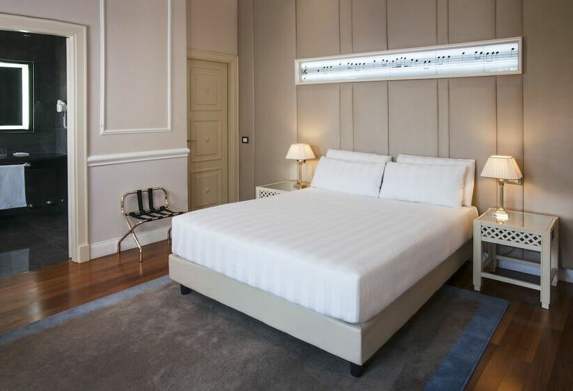 جناح رئاسى, Radisson Blu Ghr , Rome