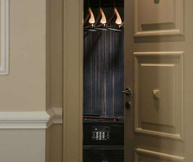 جناح رئاسى, Radisson Blu Ghr , Rome