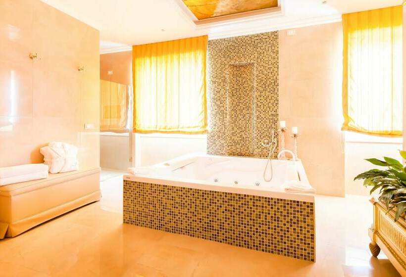 جناح رئاسى, Radisson Blu Ghr , Rome