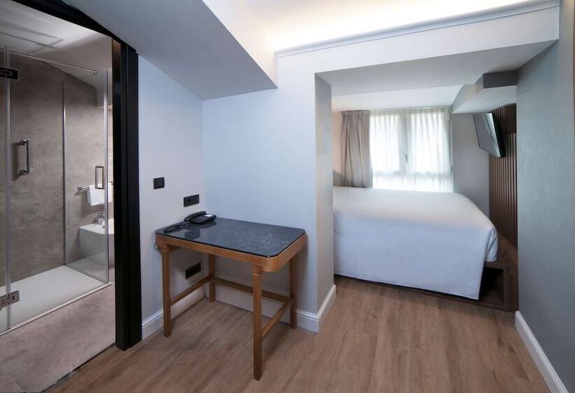 غرفة قياسية فردية, Radisson Blu Ghr , Rome