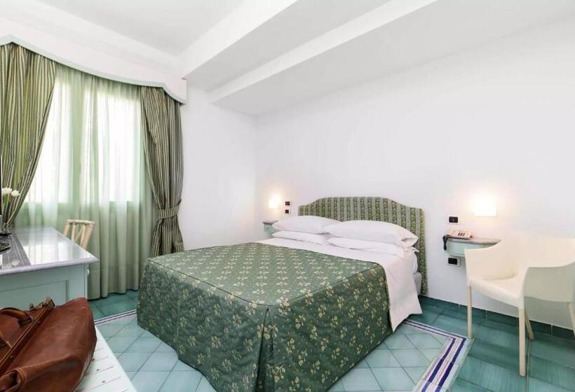 غرفة قياسية, Santa Caterina