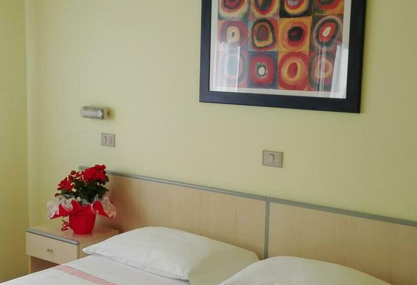 스탠다드 룸, Senio