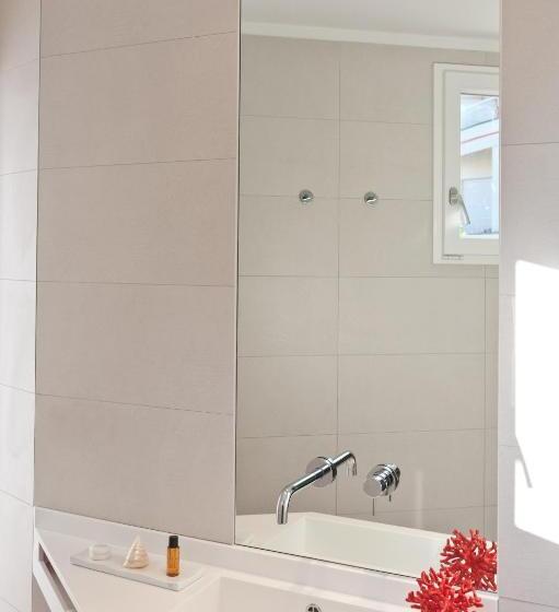 스탠다드 룸, Torremaura