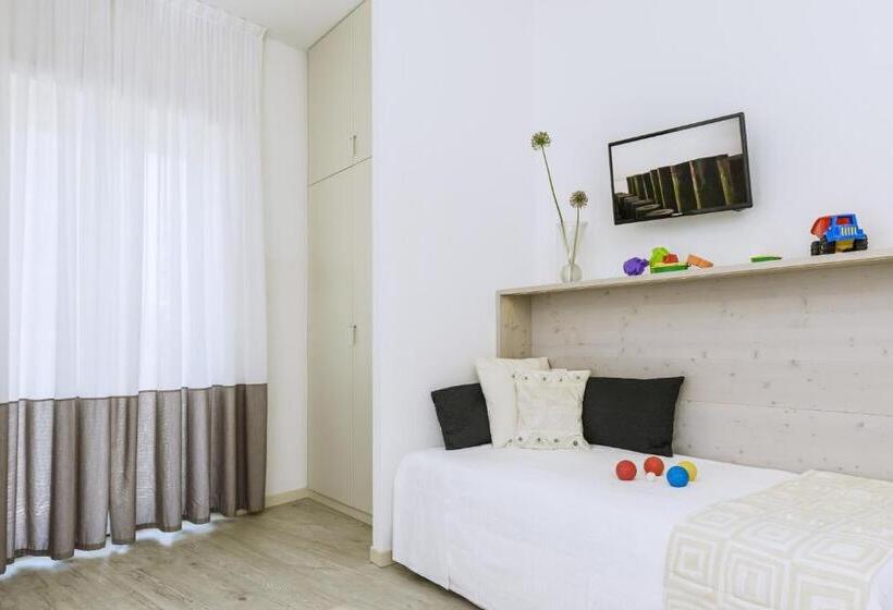 스탠다드 룸, Torremaura