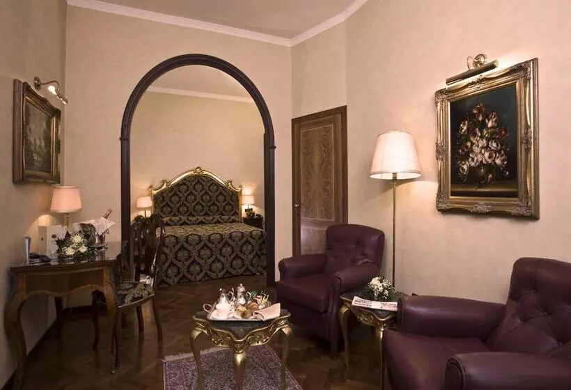 اتاق استاندارد چهار تخته, Vittoria