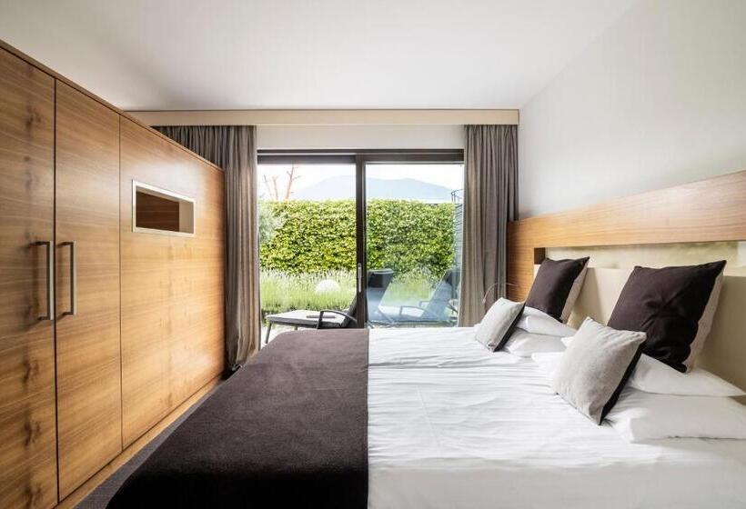 Студио Стандарт Вид на Сад, Gartner