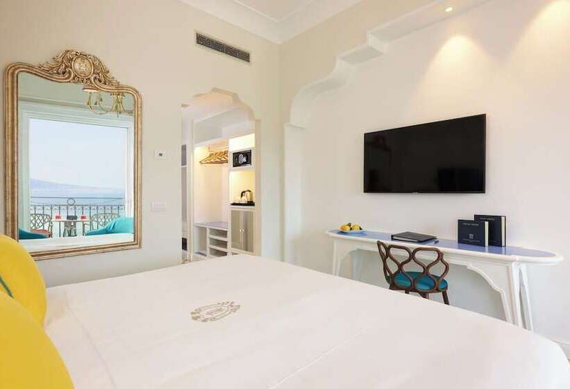 オーシャンビューのプレミアムルーム。, Grand Hotel Ambasciatori