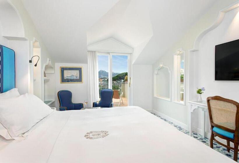 Quarto Deluxe com Sacada, Grand Hotel Ambasciatori