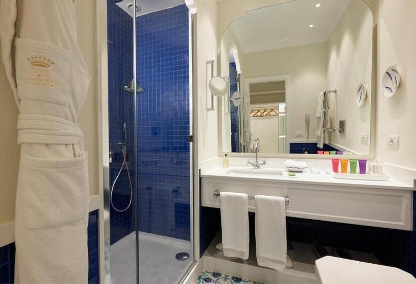 デラックストリプルルーム, Grand Hotel Ambasciatori