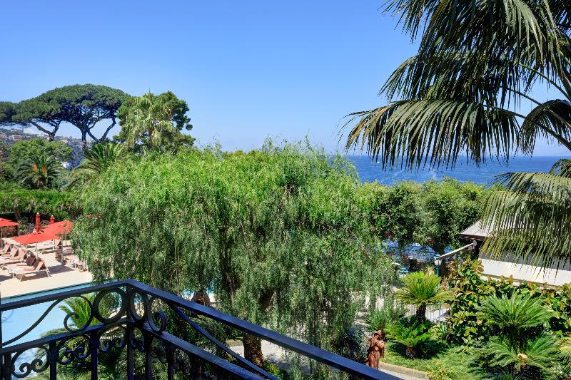 コンフォーとスイートルーム, Grand Hotel Ambasciatori