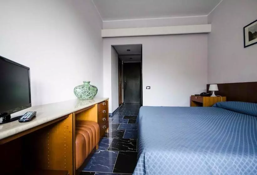 Economy-huone, Grand Hotel Helios