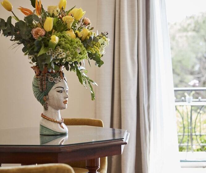 オーシャンビューデラックススイート, Grand Hotel Timeo, A Belmond Hotel, Taormina