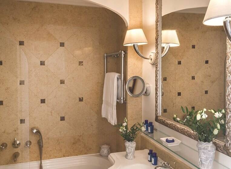 オーシャンビューの１ベッドルームビラ, Grand Hotel Timeo, A Belmond Hotel, Taormina