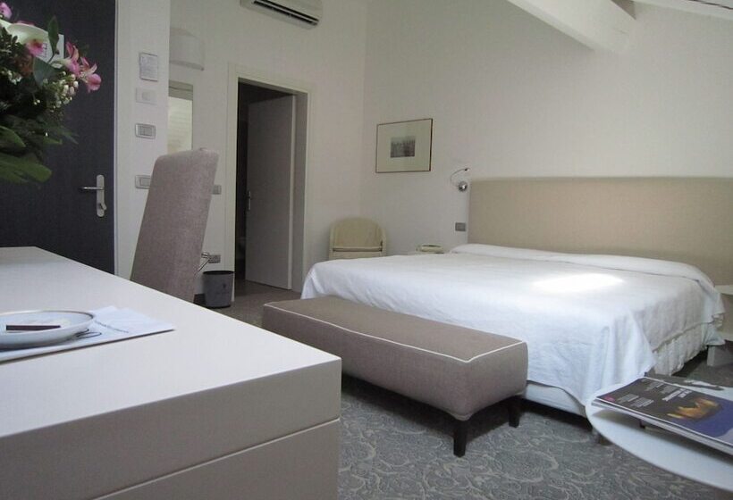 Номер Superior, Albergo Accademia