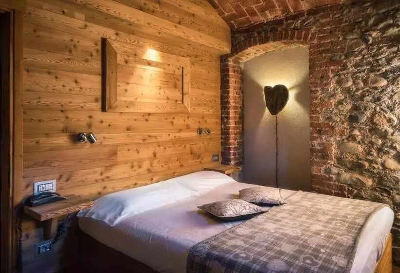 Perhehuone, Albergo Nazionale