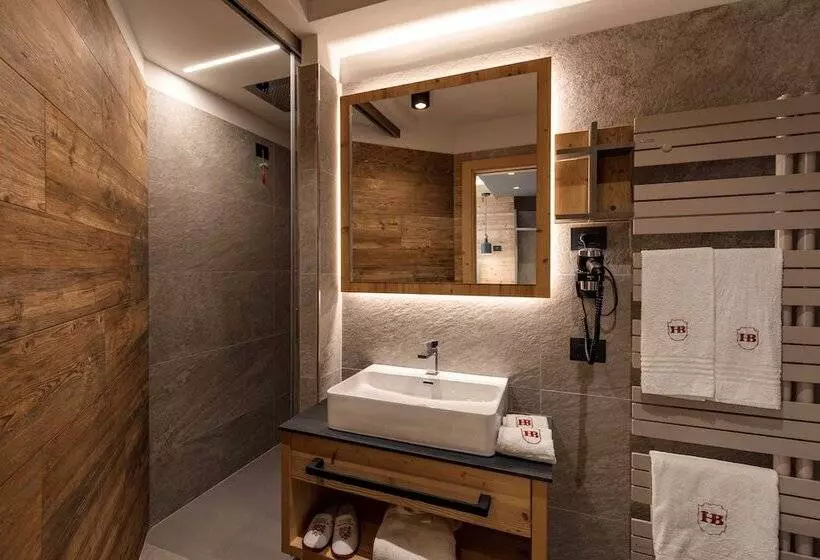 デラックスの４人部屋, Belvedere