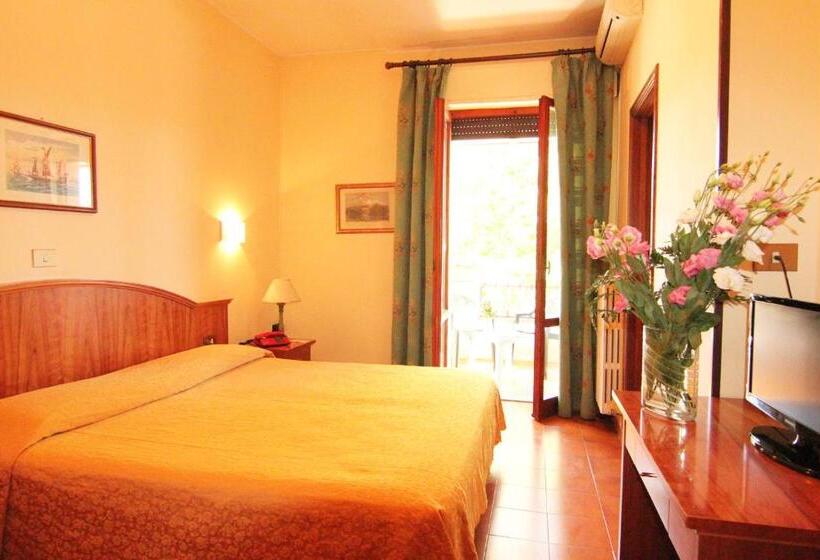 اتاق استاندارد, Boni Cerri