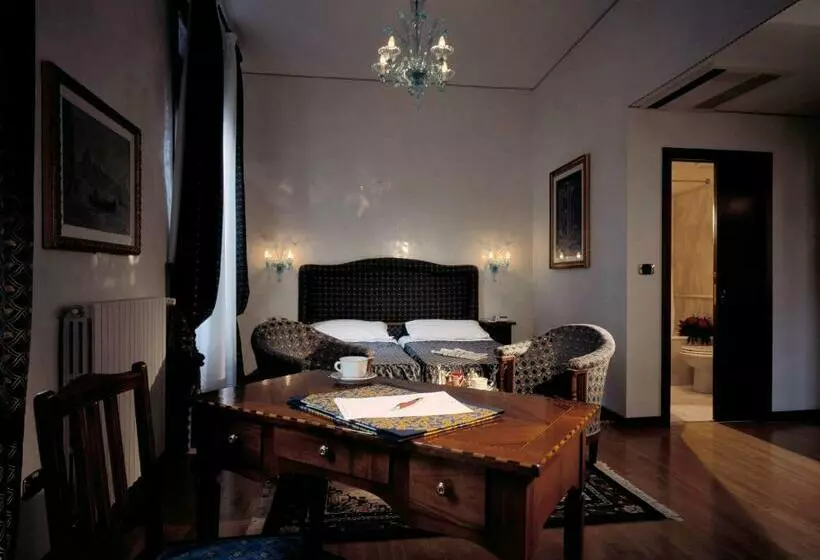اتاق لوکس, Bonvecchiati