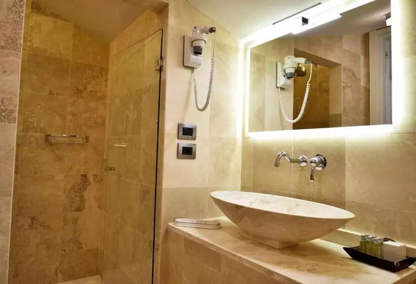 Classic-huone, Borgo San Luigi