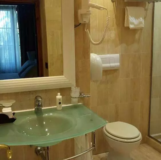デラックスルーム, Borgo San Luigi
